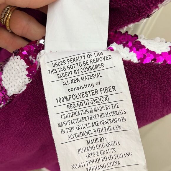 Cynthia Rowley Sequin Mermaid Tail Blanket Snuggle Tail Fuchsia Silver Kids - Picture 8 of 12